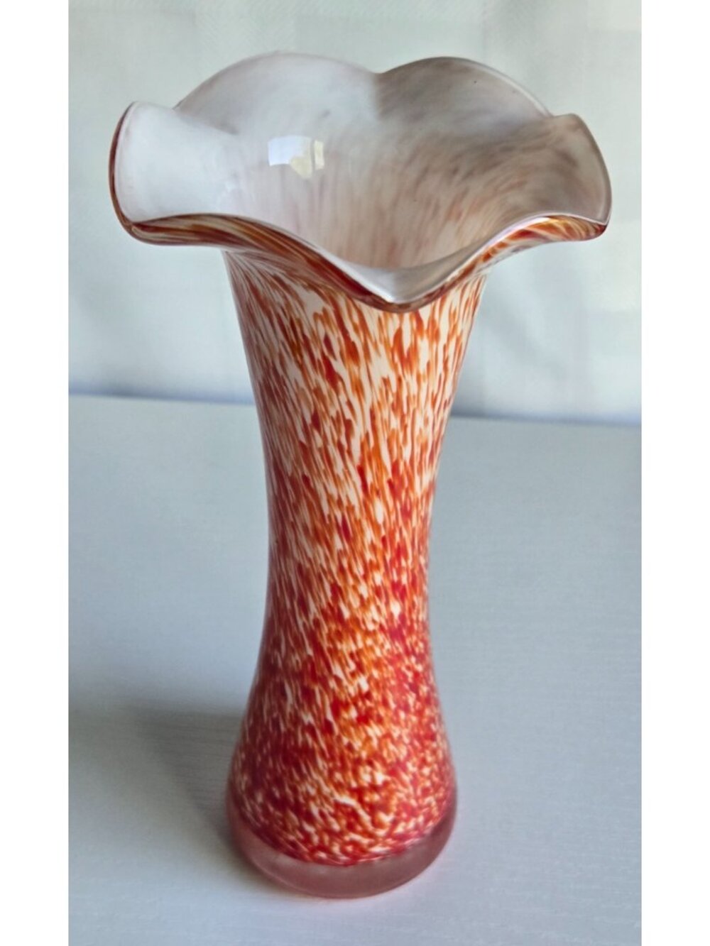 Murano-Style Glass Art Bud Vase Red Orange White Confetti Pattern 5 inches